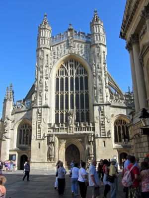 The front of the Bath Abbey