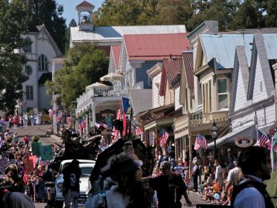 the parade in actio