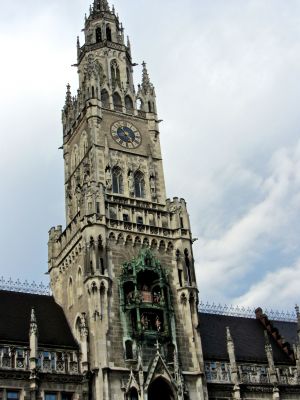 the glockenspiel (bells play) doing its big show